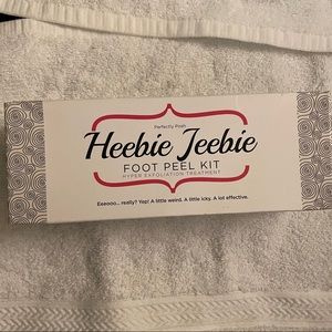 Perfectly Posh Heebie Jeebie Foot Peel Kit